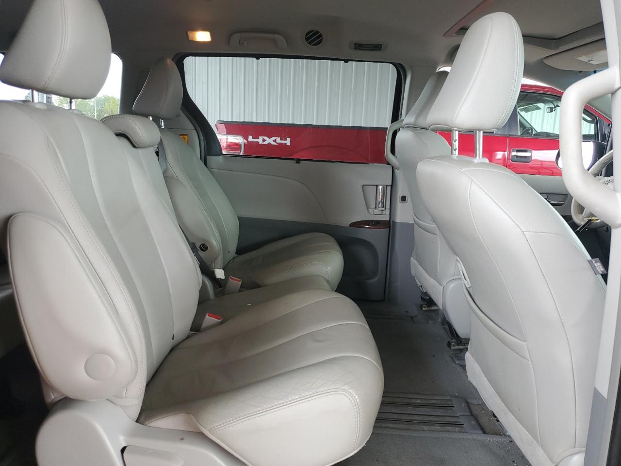 2013 Toyota Sienna Xle VIN: 5TDYK3DC9DS377383 Lot: 85165895