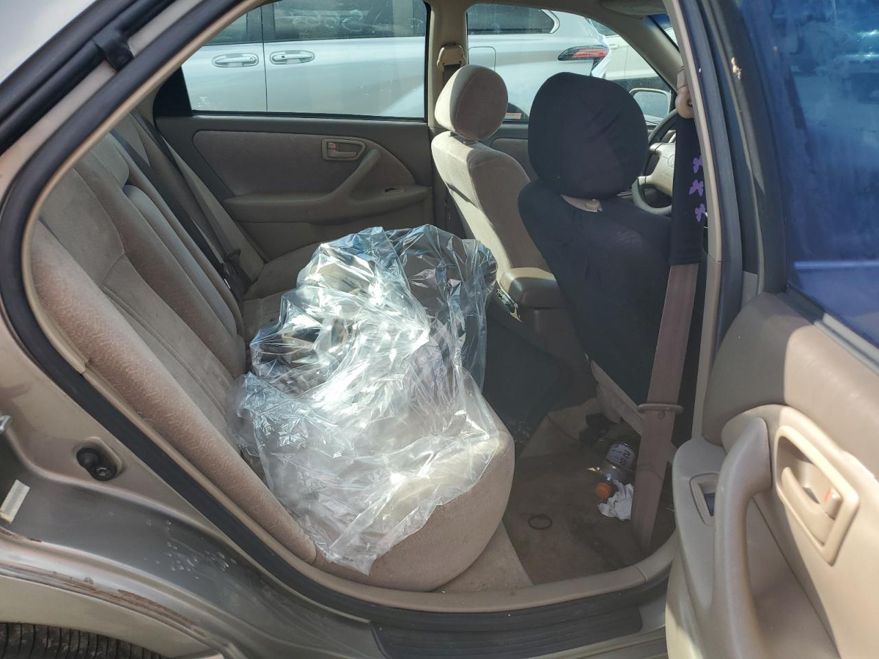 1997 Toyota Camry Ce VIN: 4T1BF22K8VU037634 Lot: 81998345