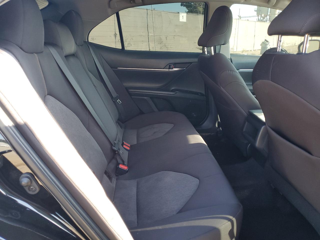 2020 Toyota Camry Le VIN: 4T1C11AK6LU989592 Lot: 86095715