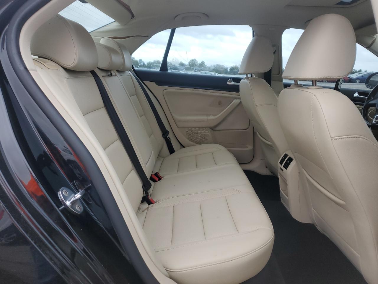 2010 Volkswagen Jetta Se VIN: 3VWRX7AJ6AM058421 Lot: 86098215