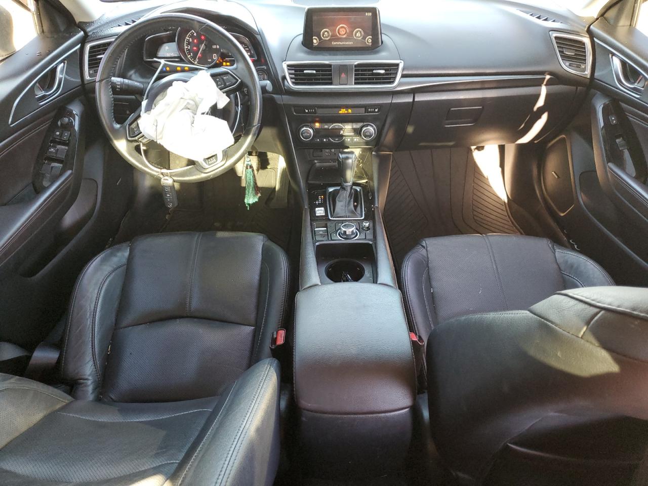 2018 Mazda 3 Grand Touring VIN: 3MZBN1W38JM271675 Lot: 85554085