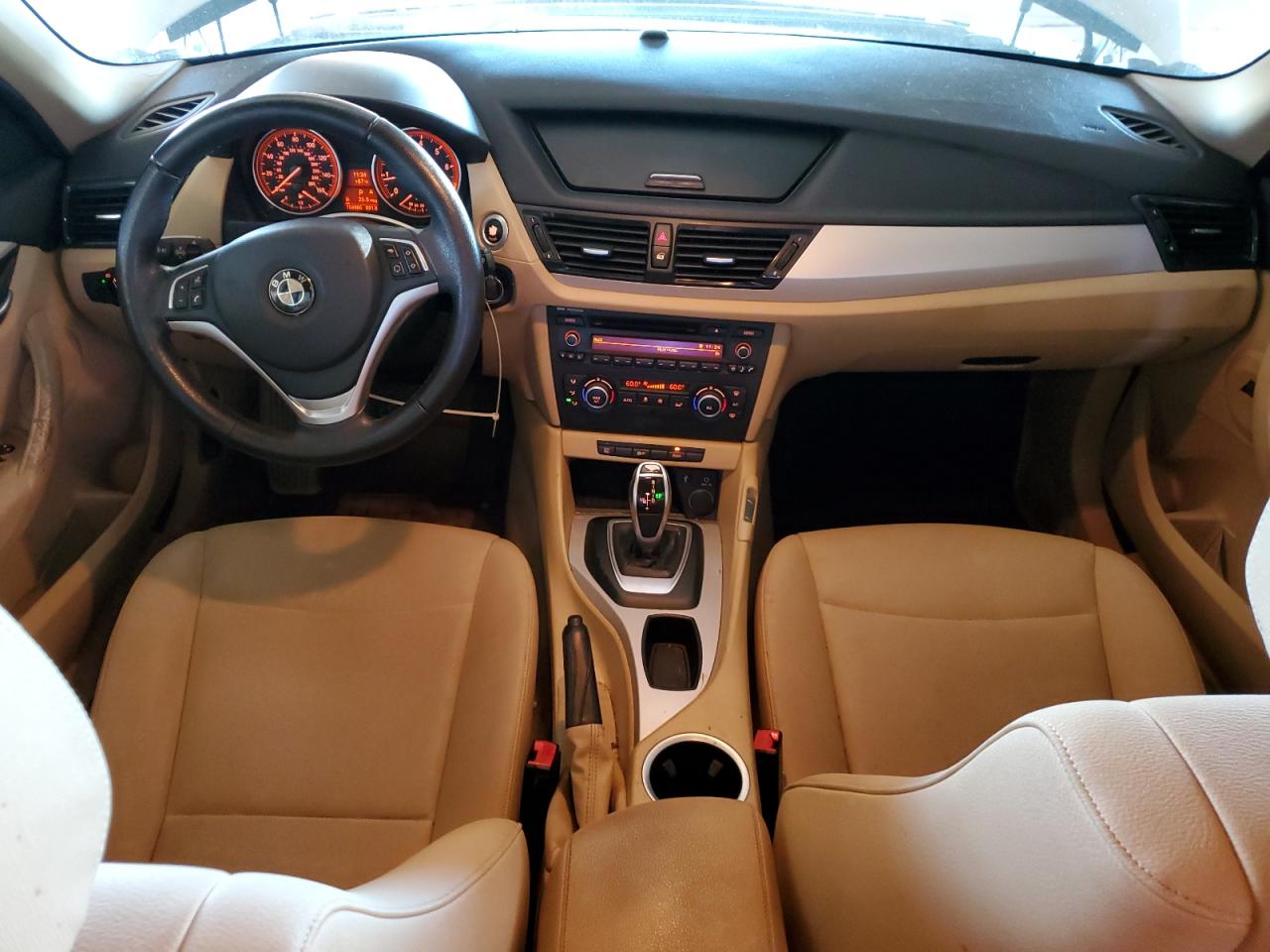 2015 BMW X1 Sdrive28I VIN: WBAVM1C52FV314734 Lot: 82193115