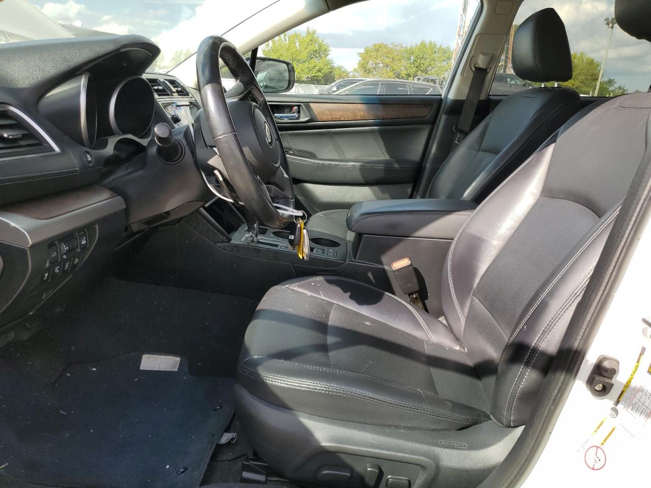 2018 Subaru Outback 3.6R Limited VIN: 4S4BSENCXJ3276927 Lot: 85347215