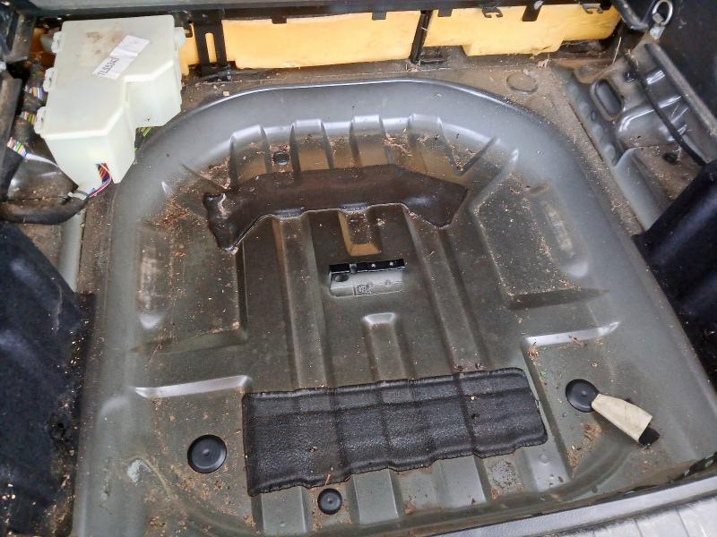 2013 LAND ROVER FREELANDER 2.2 TD4 BLACK AND WHITE 5DR