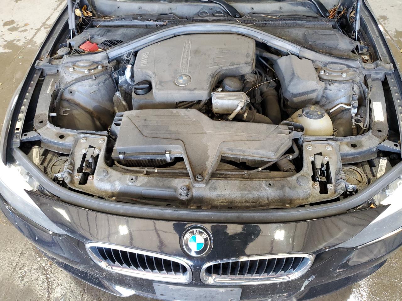 2015 BMW 320 I xDrive VIN: WBA3C3G59FNS76323 Lot: 85577595