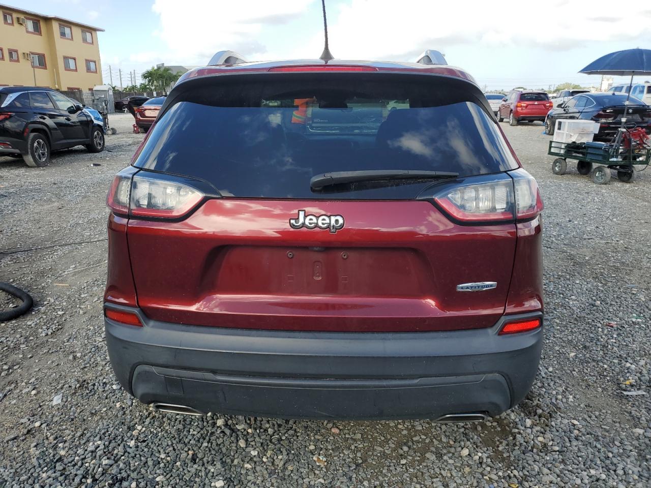 2019 Jeep Cherokee Latitude Plus VIN: 1C4PJLLX2KD128323 Lot: 84420175