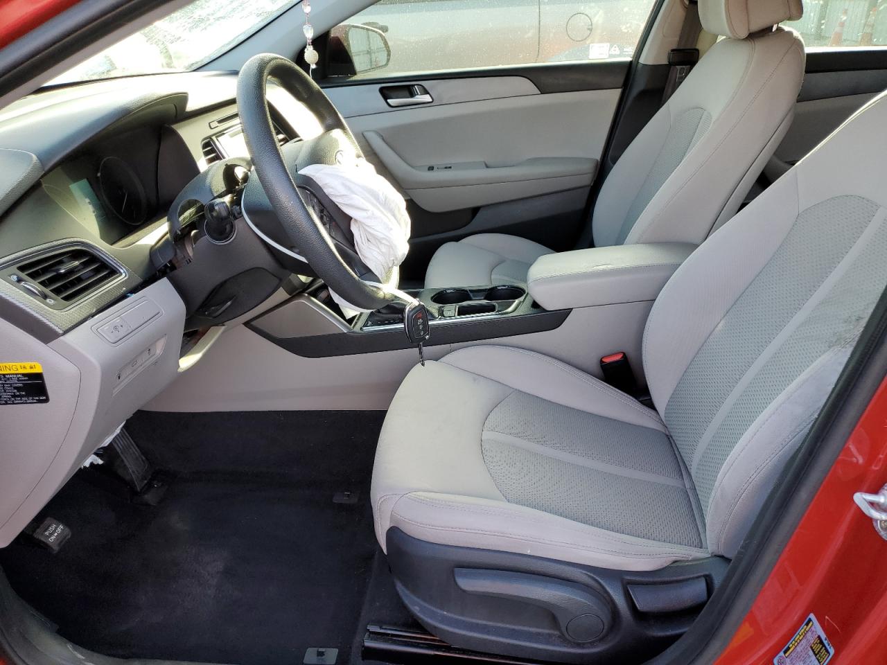 2017 Hyundai Sonata Se VIN: 5NPE24AF2HH570705 Lot: 84950025