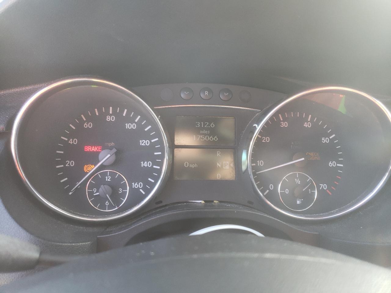 2006 Mercedes-Benz R 350 VIN: 4JGCB65E96A025136 Lot: 86497715