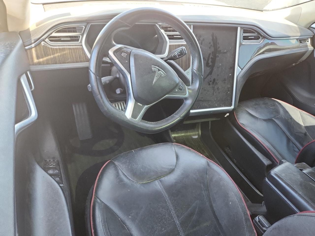 2014 Tesla Model S VIN: 5YJSA1H15EFP29337 Lot: 84061695