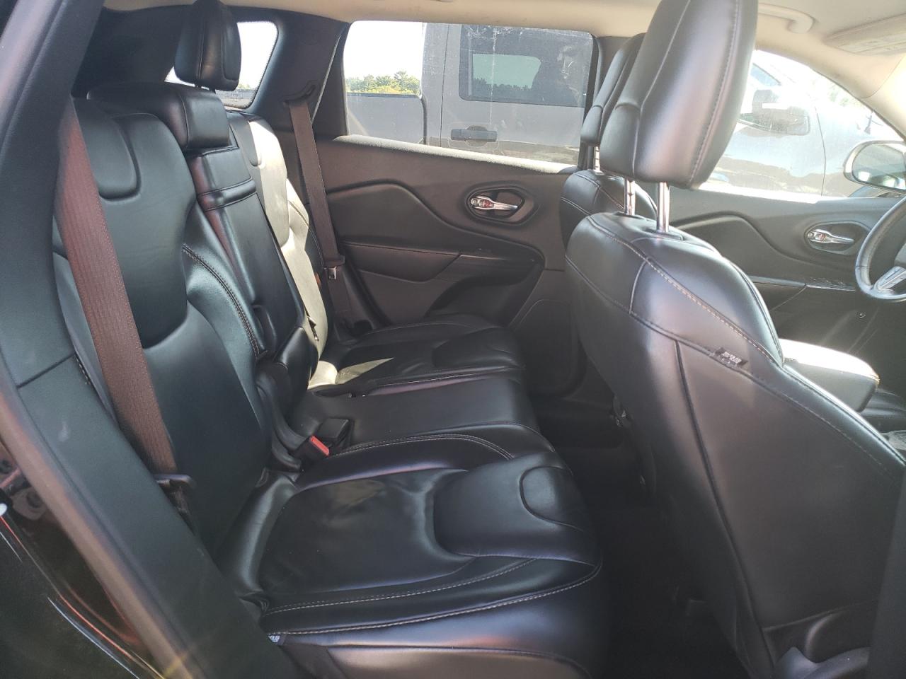 2017 Jeep Cherokee Limited VIN: 1C4PJMDB0HW524076 Lot: 84533425