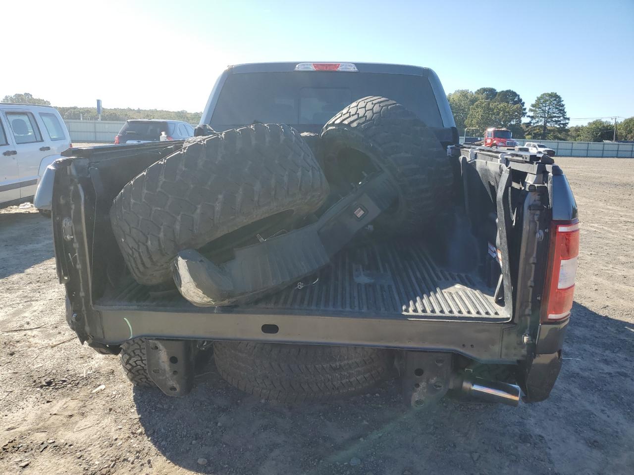 2018 Ford F150 Supercrew VIN: 1FTEW1EP1JFD33113 Lot: 87026685