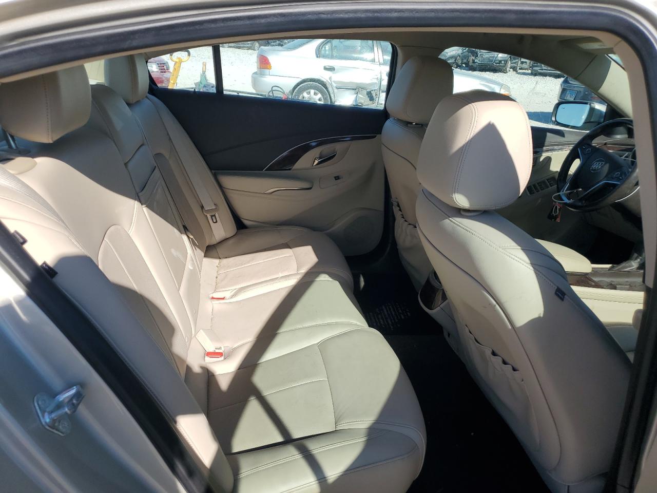 2016 Buick Lacrosse Premium VIN: 1G4GD5G33GF200180 Lot: 82375625