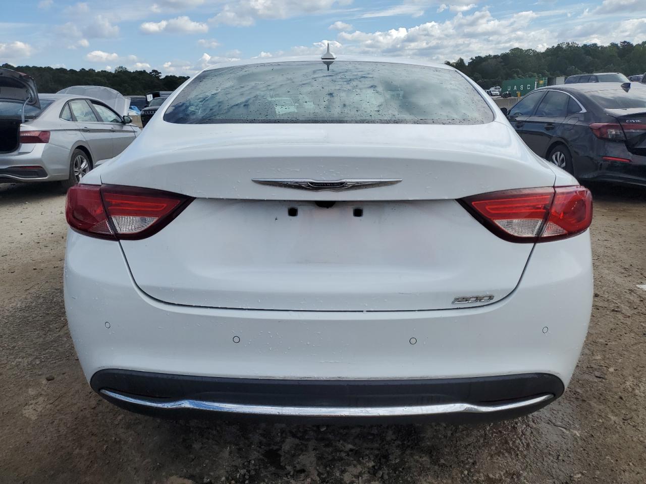 2015 Chrysler 200 Limited VIN: 1C3CCCAB1FN755700 Lot: 85109065