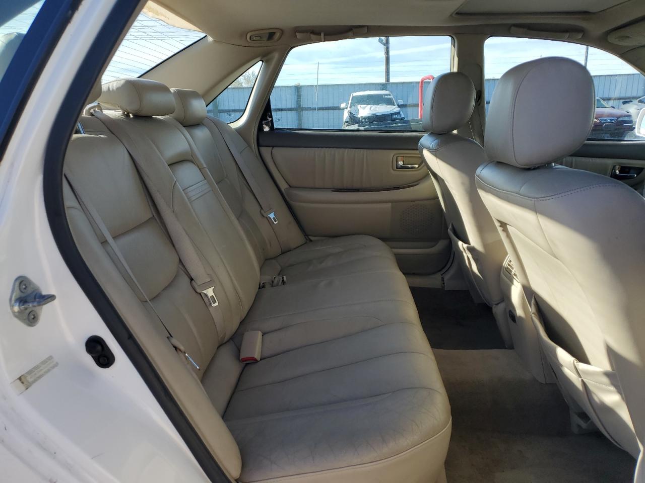 2002 Toyota Avalon Xl VIN: 4T1BF28B62U235910 Lot: 82748195