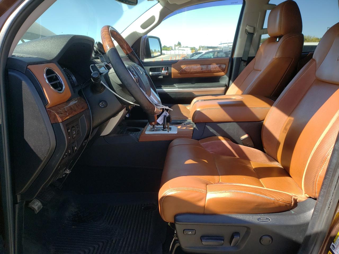 2014 Toyota Tundra Crewmax Platinum VIN: 5TFAY5F14EX410728 Lot: 82355595