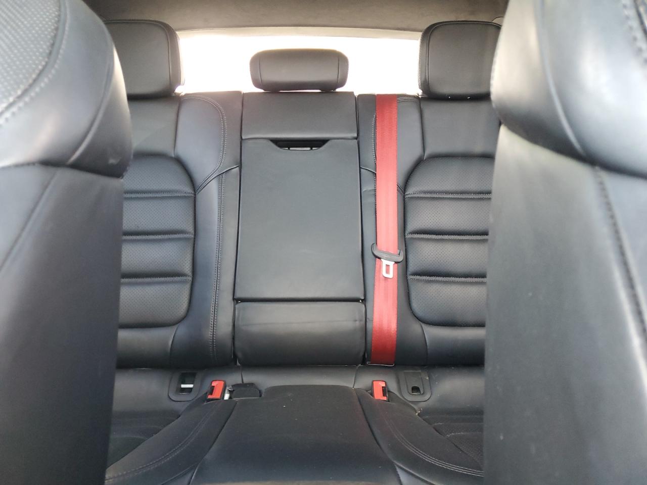 2018 Porsche Macan Turbo VIN: WP1AF2A53JLB70411 Lot: 89712435