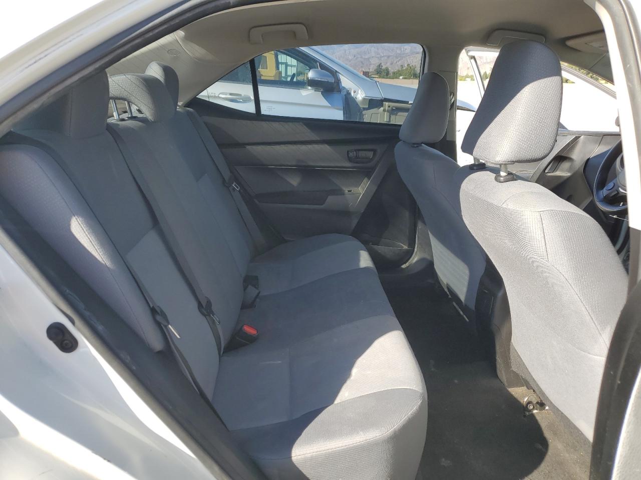 2017 Toyota Corolla L VIN: 5YFBURHEXHP707237 Lot: 84906505