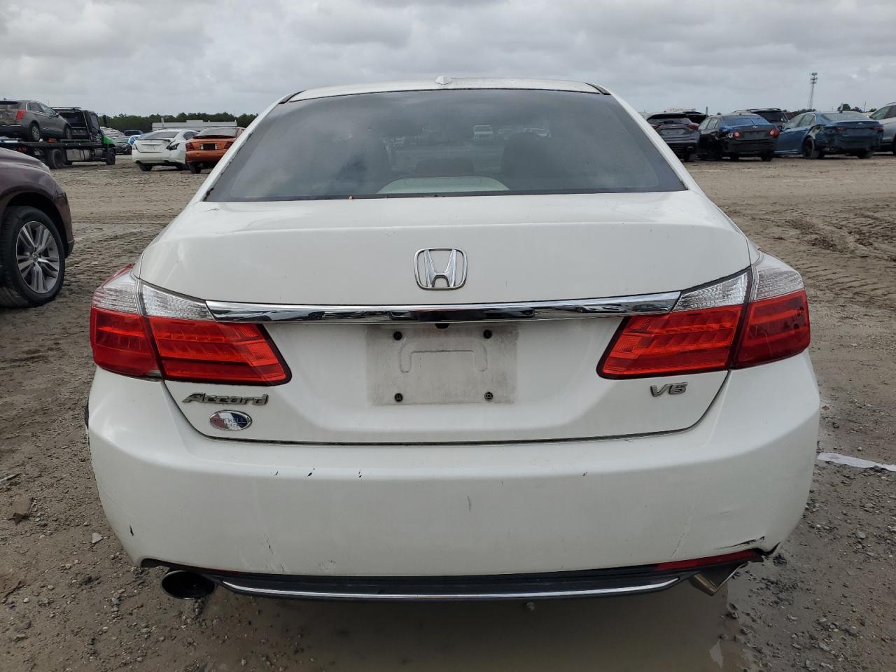 2013 Honda Accord Exl VIN: 1HGCR3F88DA024243 Lot: 82182415