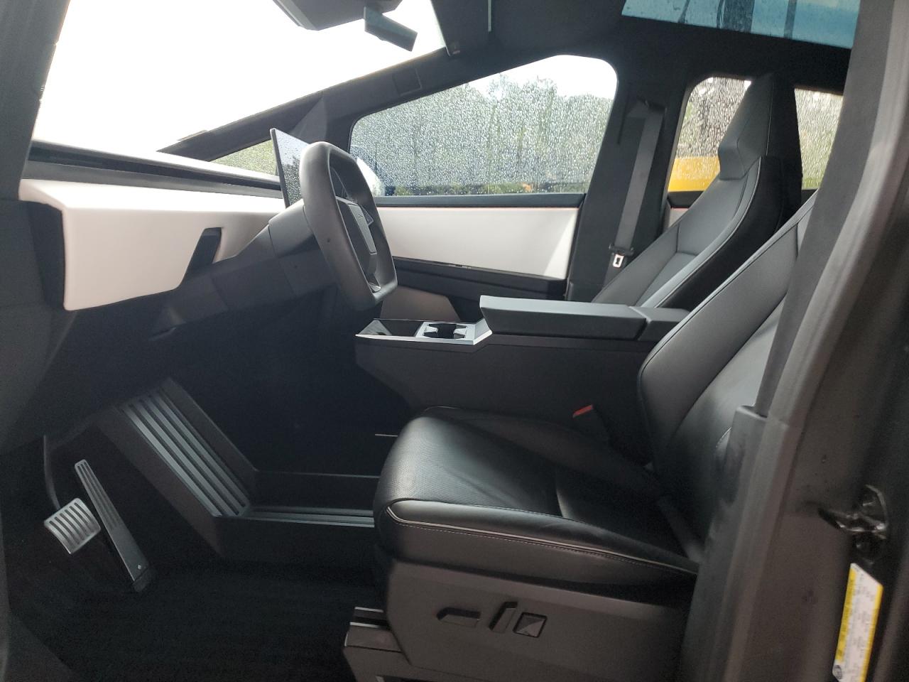 2024 Tesla Cybertruck VIN: 7G2CEHED7RA014768 Lot: 90229745