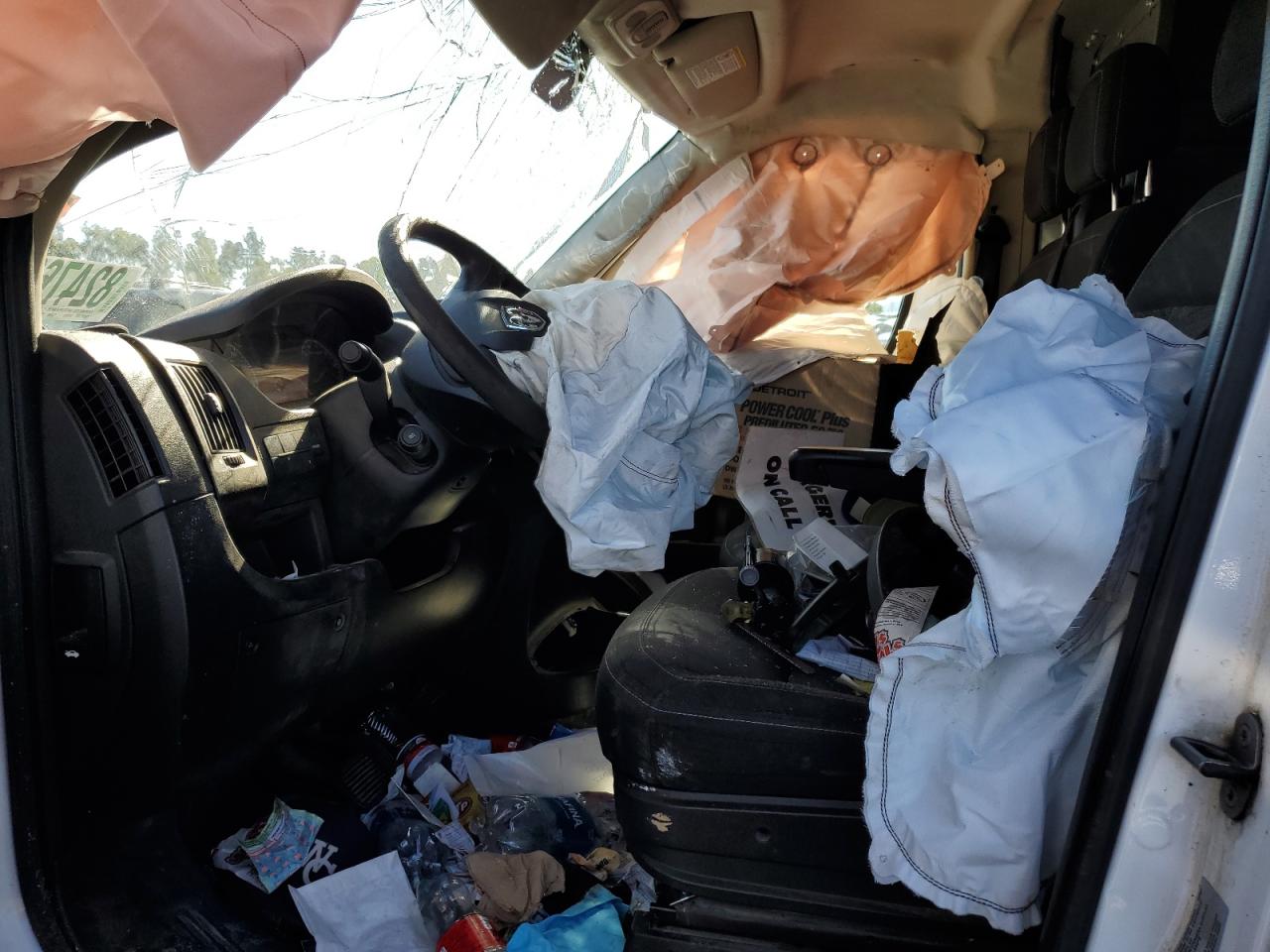 2018 Ram Promaster Van 2500 H VIN: 3C6TRVDG5JE100781 Lot: 82476095