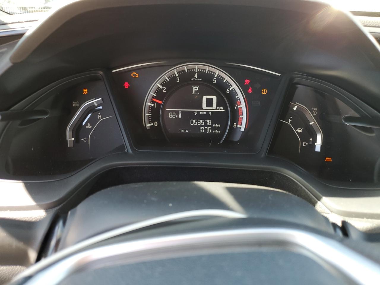 2016 Honda Civic Lx VIN: 19XFC2F58GE208290 Lot: 81963795