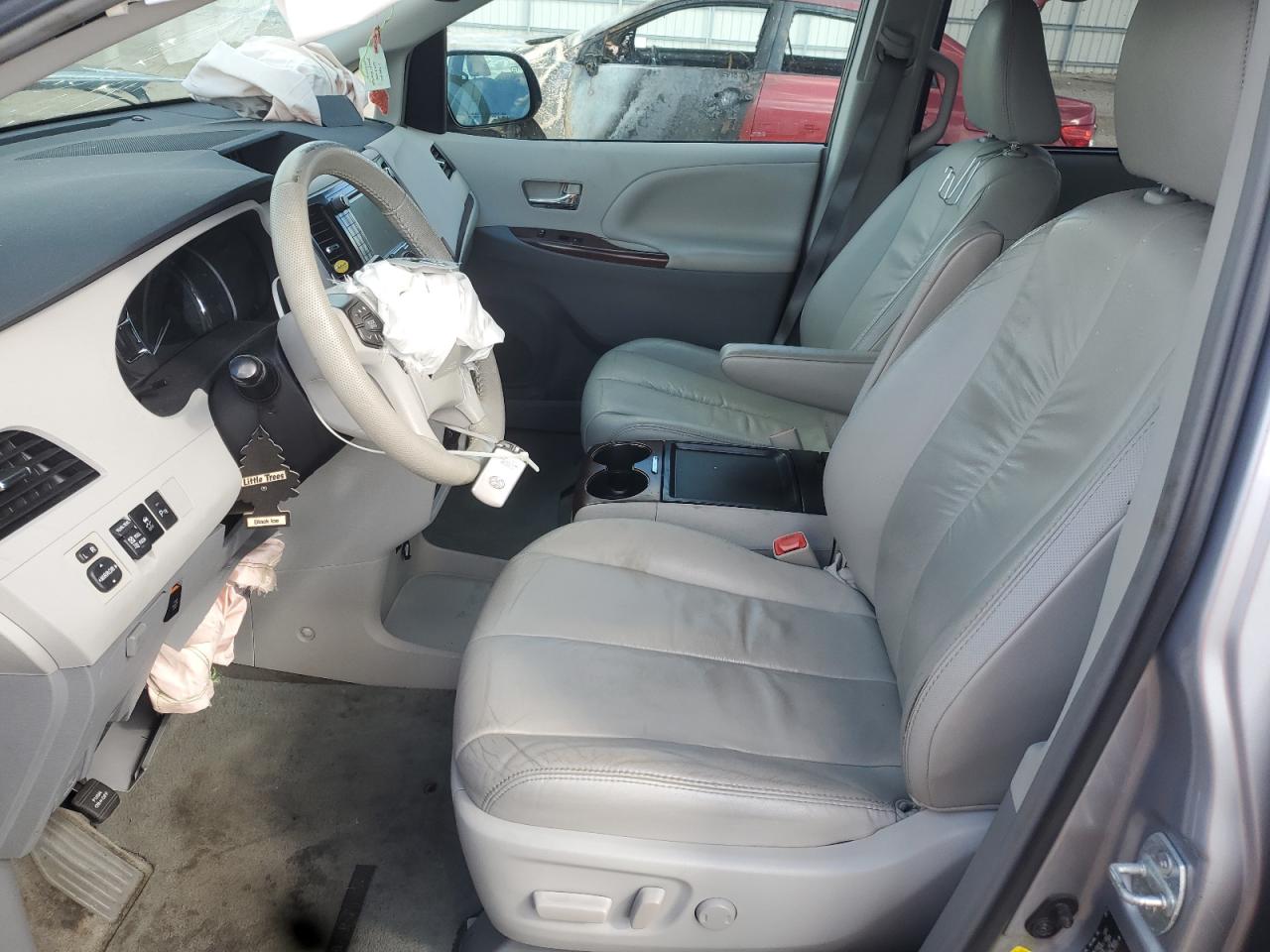 2011 Toyota Sienna Xle VIN: 5TDDK3DC6BS029911 Lot: 85330425