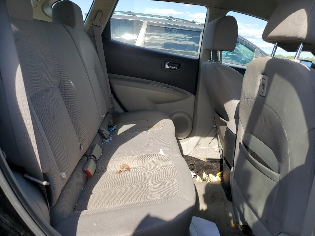 2015 Nissan Rogue Select S VIN: JN8AS5MV2FW766744 Lot: 81923745