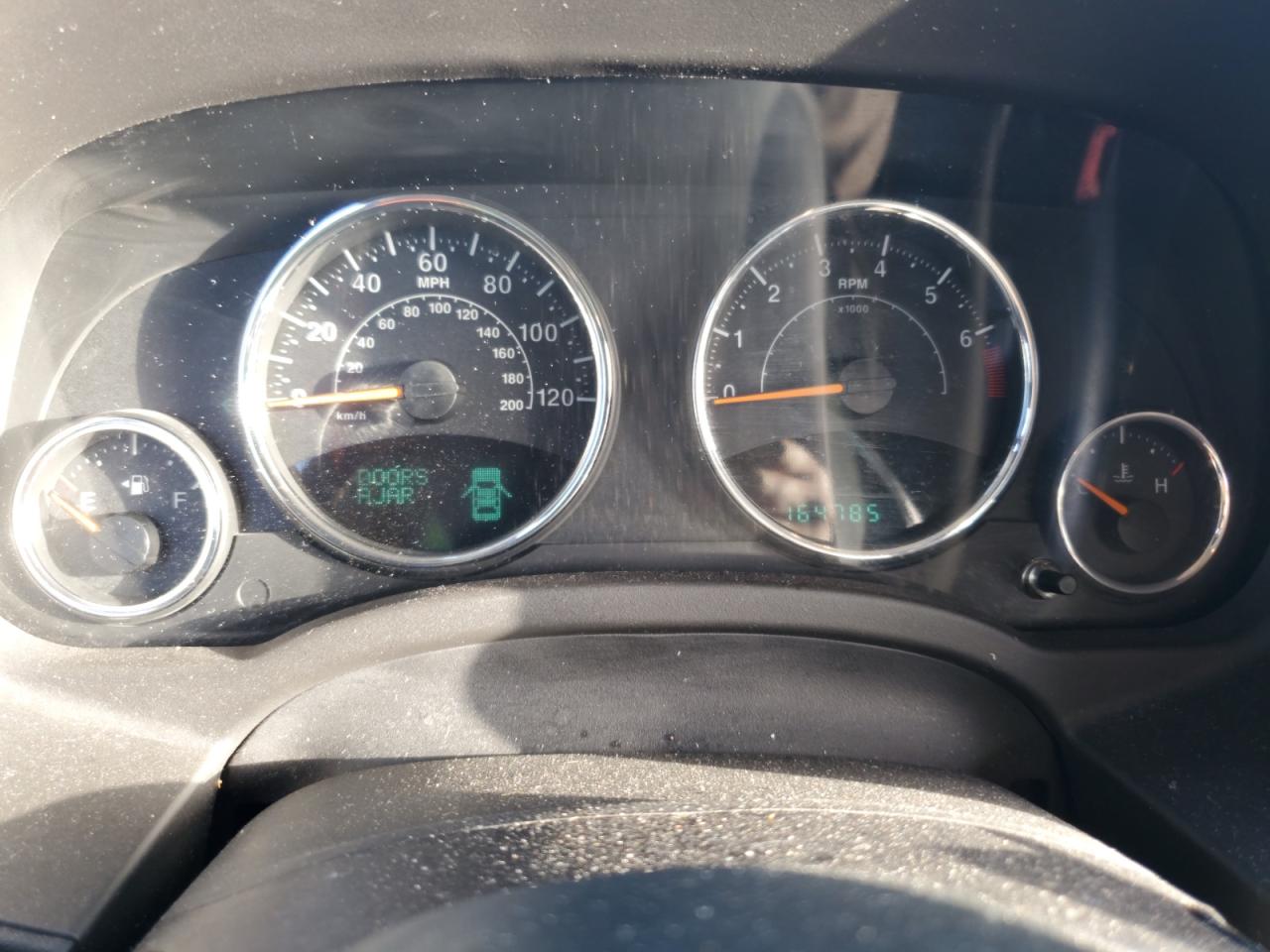 2015 Jeep Compass Sport VIN: 1C4NJDAB1FD100264 Lot: 82211605