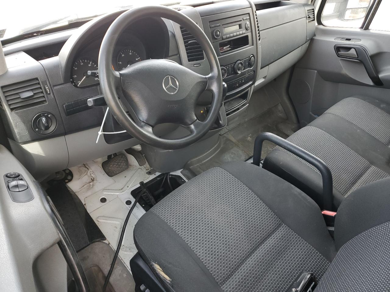 2013 Mercedes Benz Sprinter Box Truck VIN: WDAPF3CC6D9558329 Lot: 90136715