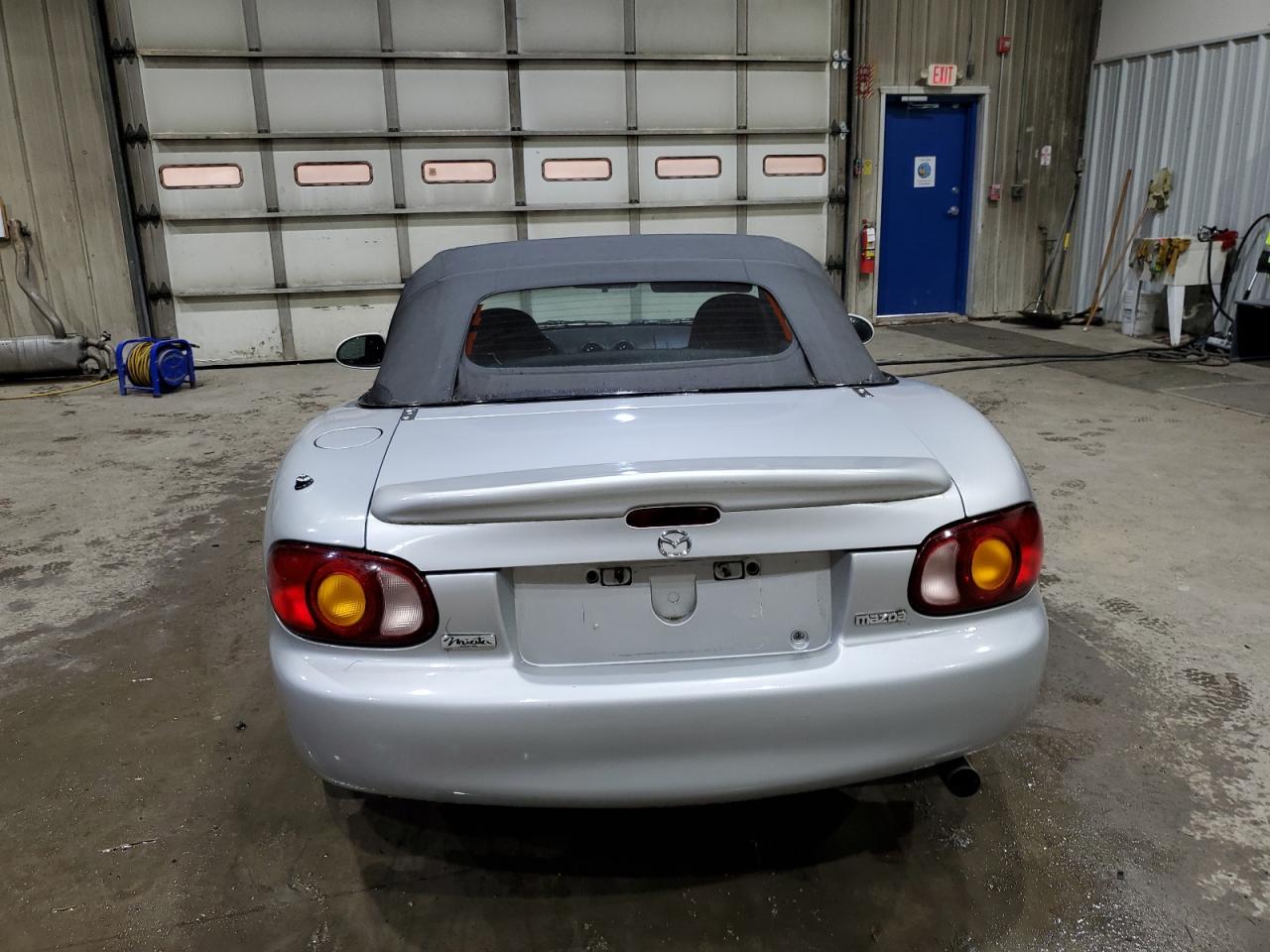 2000 Mazda Mx-5 Miata Base VIN: JM1NB3530Y0152716 Lot: 89838725