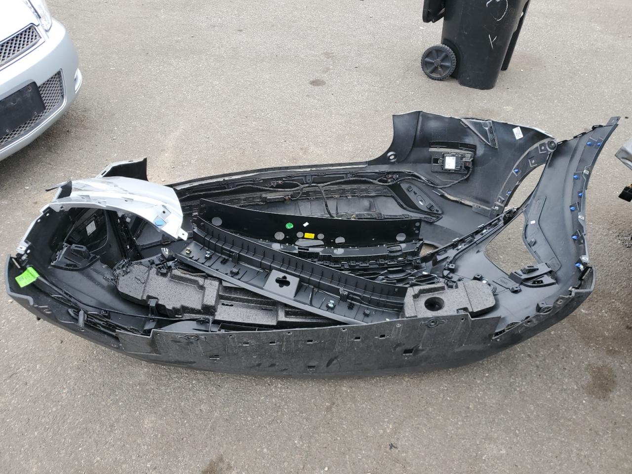 2024 Chevrolet Trax 2Rs VIN: KL77LJE25RC231975 Lot: 90106945