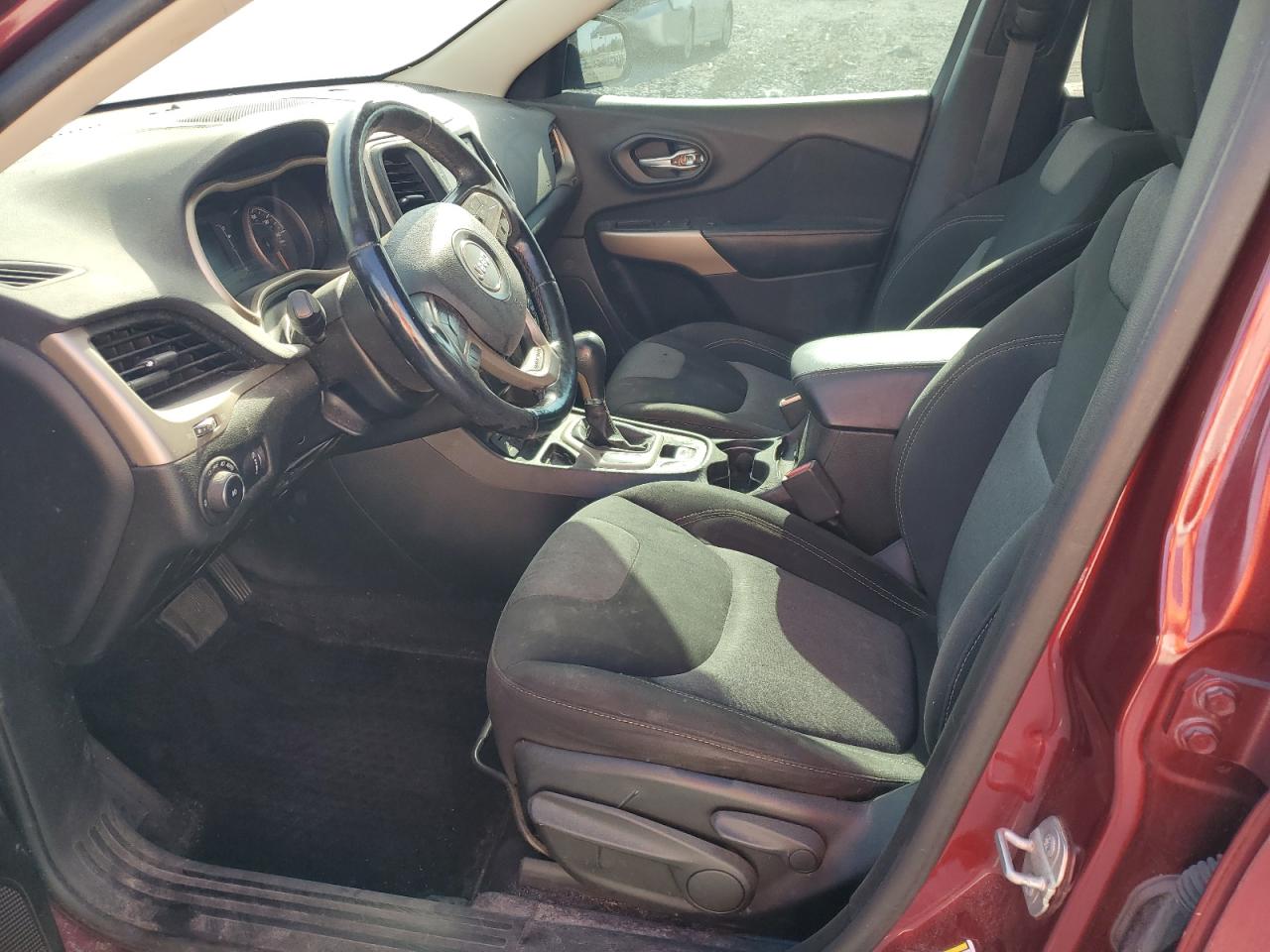 2018 Jeep Cherokee Latitude VIN: 1C4PJLCB0JD621159 Lot: 86636905