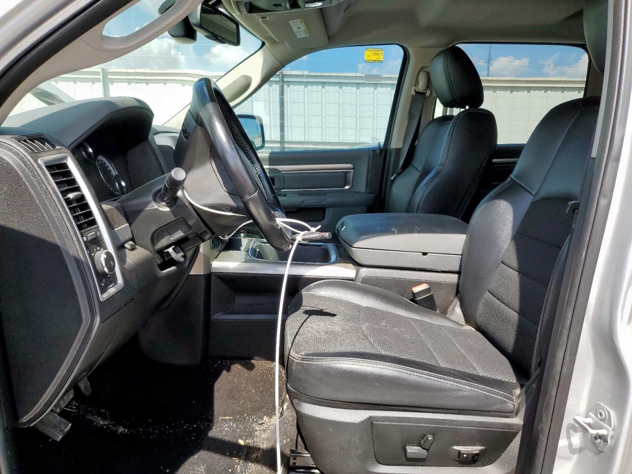 2017 Ram 1500 Slt VIN: 1C6RR7LT1HS655979 Lot: 82177515