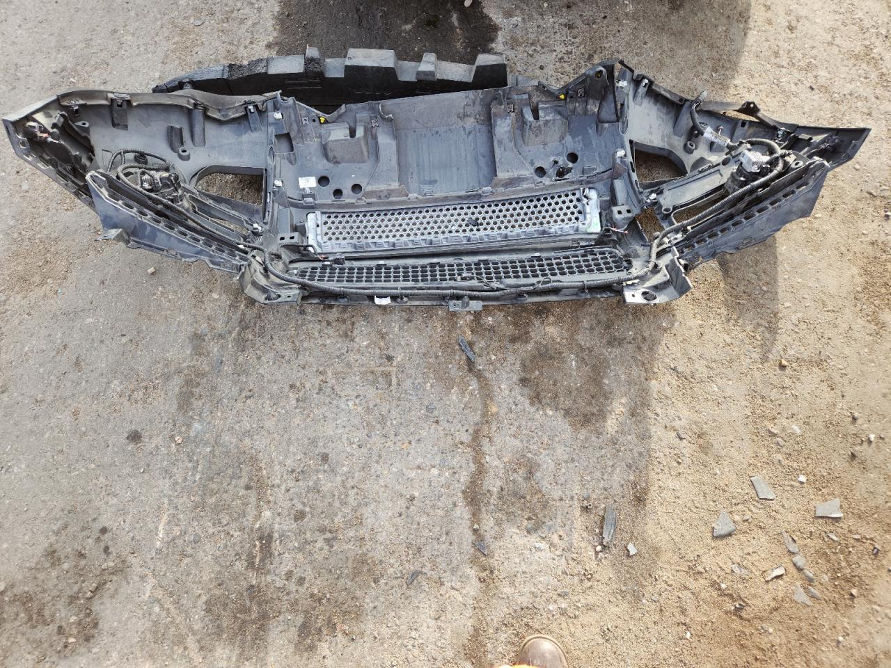 2024 Land Rover Defender 110 S VIN: SALEJ7EX7R2340726 Lot: 89681765