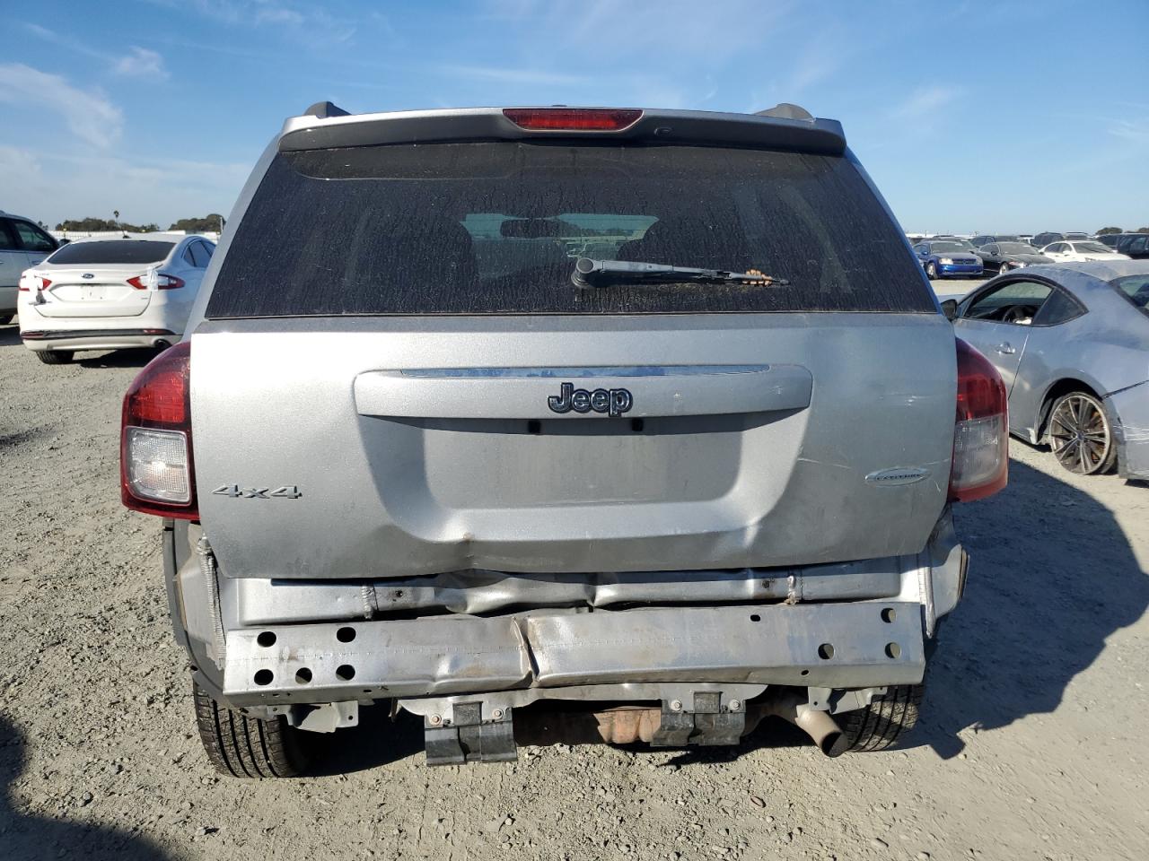 2016 Jeep Compass Latitude VIN: 1C4NJDEB7GD758523 Lot: 90304905