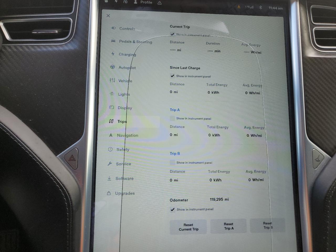 2015 Tesla Model S 85D VIN: 5YJSA1H2XFF097591 Lot: 84979835