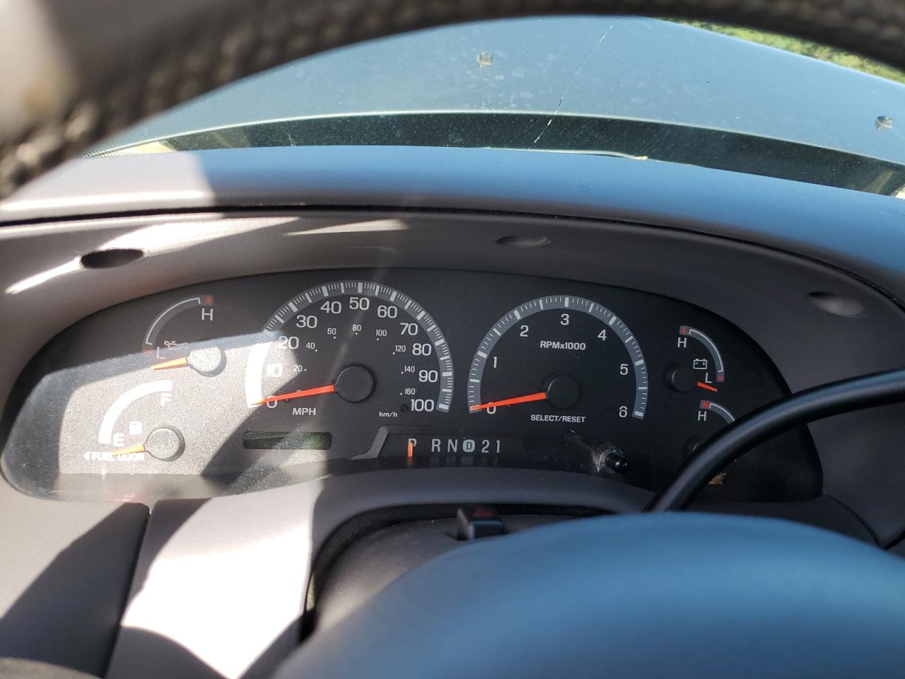 2002 Ford F150 VIN: 1FTRX18L52NA74799 Lot: 84649055