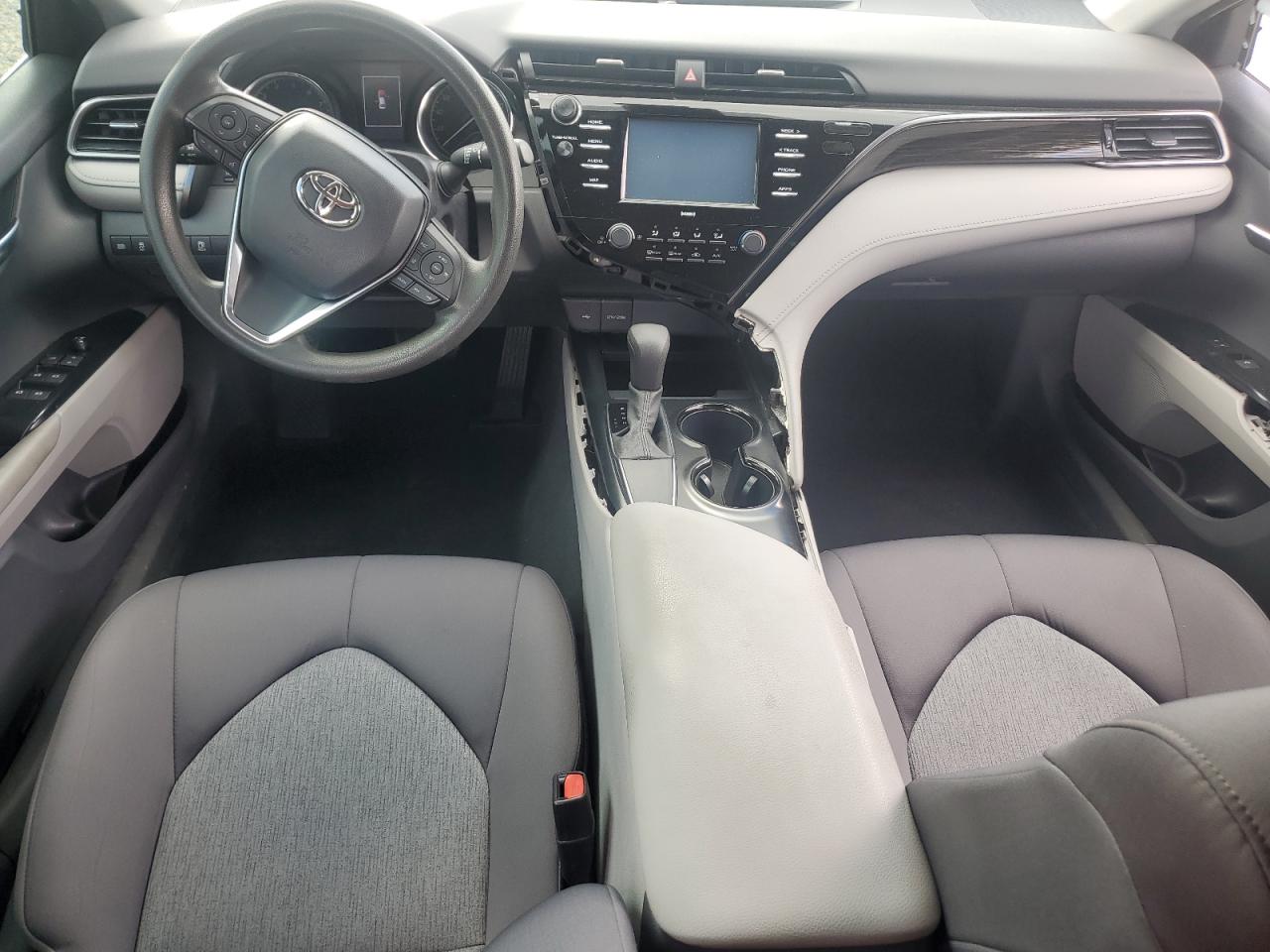 2020 Toyota Camry Le VIN: 4T1C11AKXLU998943 Lot: 85924055