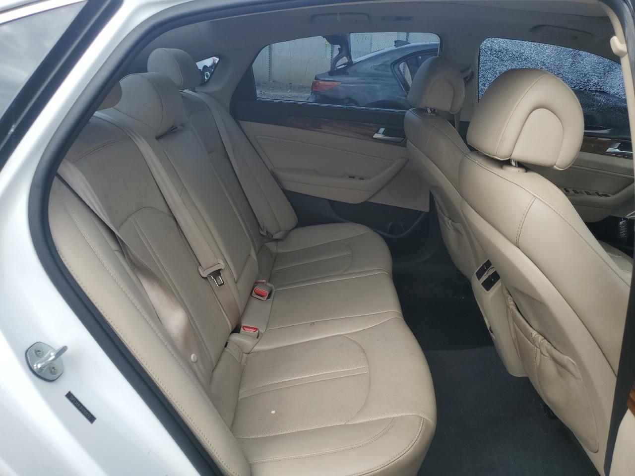 2015 Hyundai Sonata Sport VIN: 5NPE34AF3FH103173 Lot: 82341115