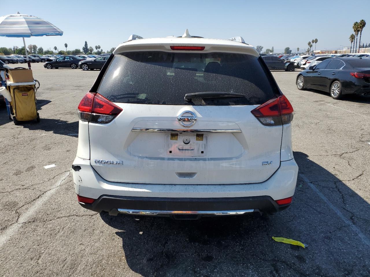 2018 Nissan Rogue S VIN: KNMAT2MT7JP564247 Lot: 85936575