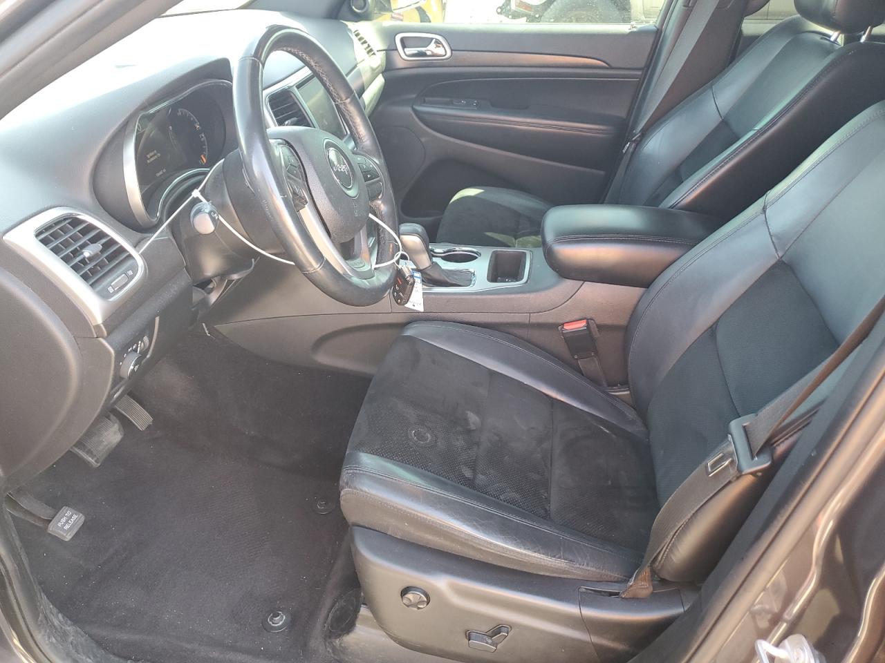 2017 Jeep Grand Cherokee Laredo VIN: 1C4RJFAG5HC882098 Lot: 84766565