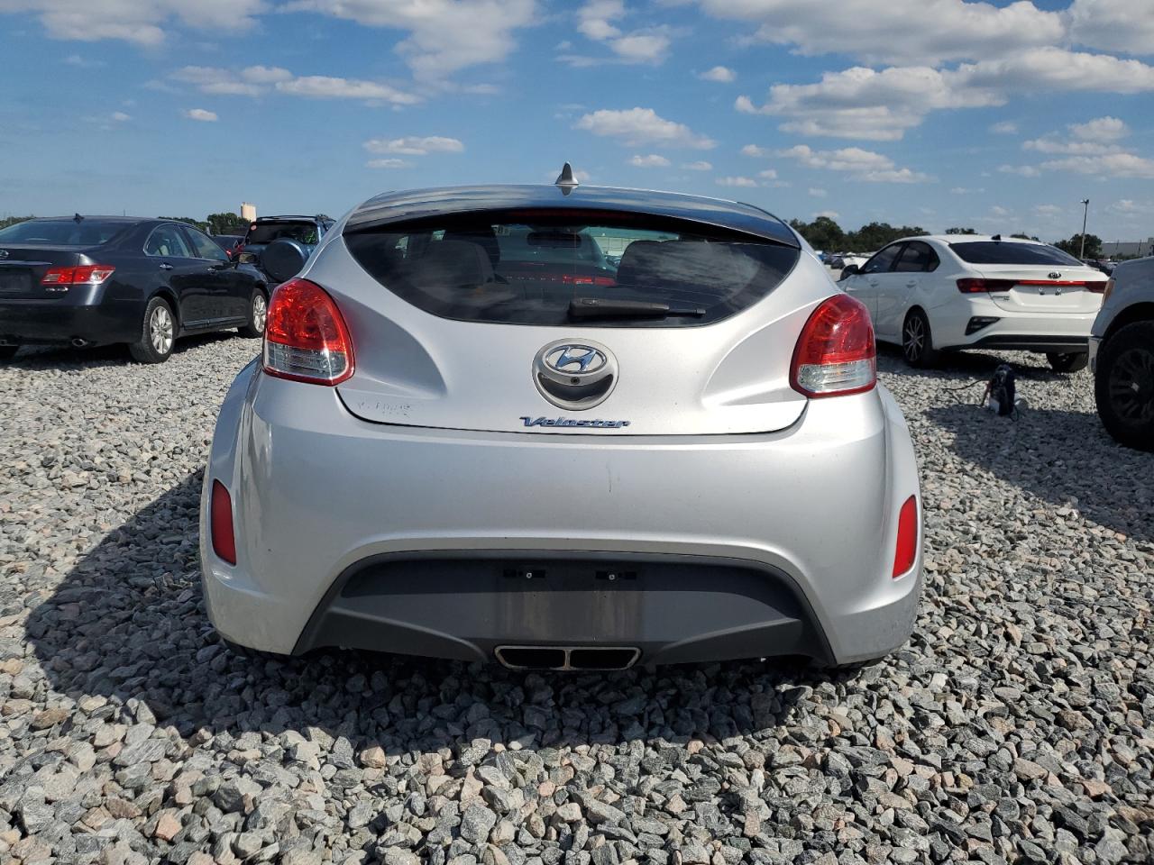 2016 Hyundai Veloster VIN: KMHTC6AD3GU279936 Lot: 82726695