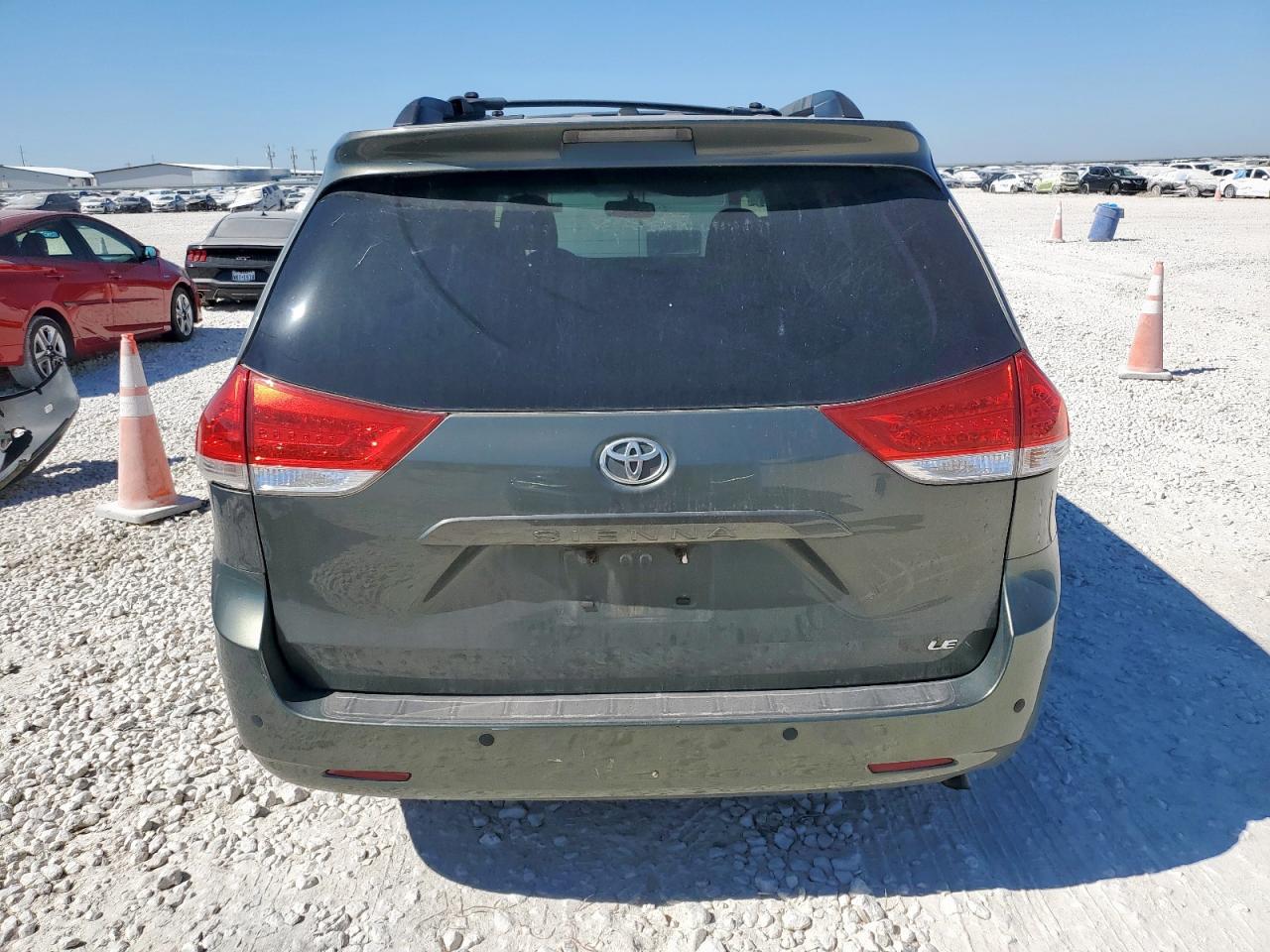 2013 Toyota Sienna Le VIN: 5TDKK3DC5DS317316 Lot: 86318805