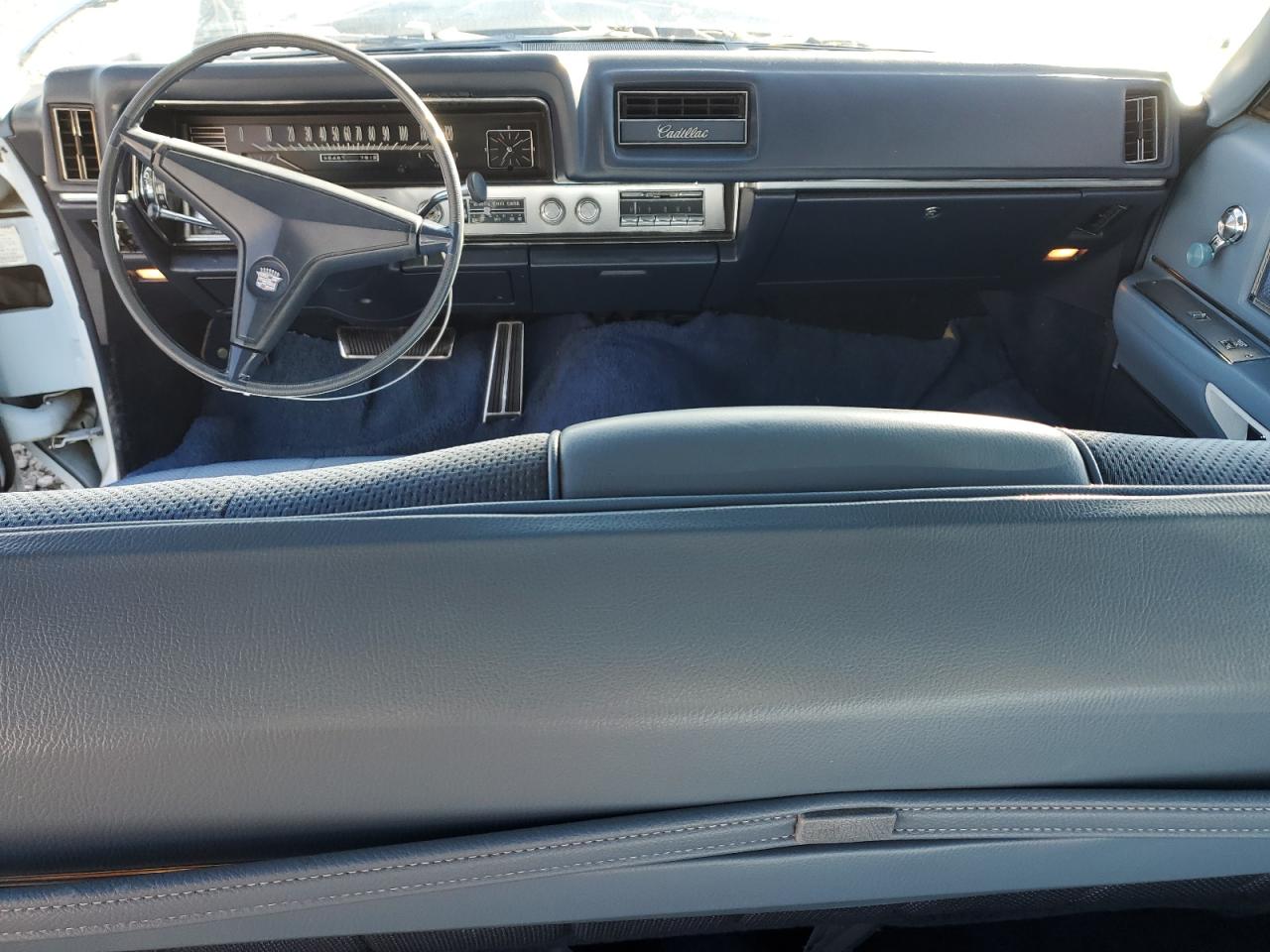 1968 Cadillac Sedan Devi VIN: B8174623 Lot: 85895875