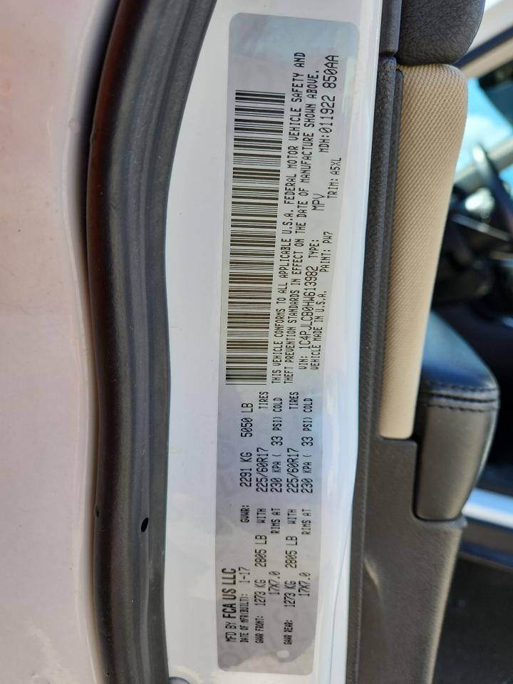 2017 Jeep Cherokee Latitude VIN: 1C4PJLCB0HW613982 Lot: 81673765