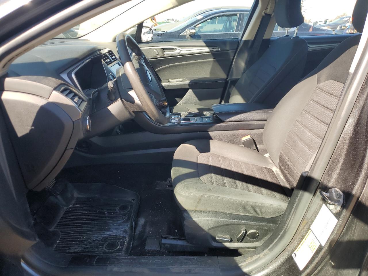 2019 Ford Fusion Se VIN: 3FA6P0LU2KR285846 Lot: 87226145