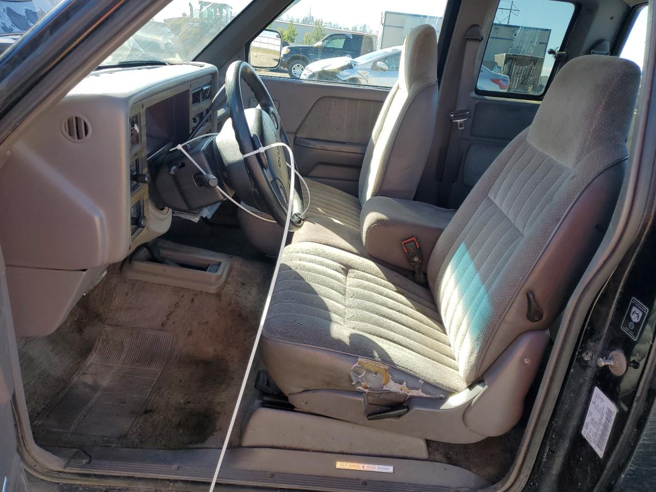 1995 Dodge Dakota VIN: 1B7GG23Y1SS373160 Lot: 81978235