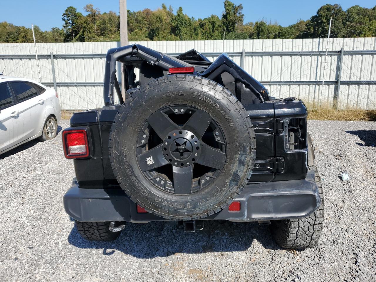 2019 Jeep Wrangler Unlimited Sahara VIN: 1C4HJXEG5KW651736 Lot: 85858505
