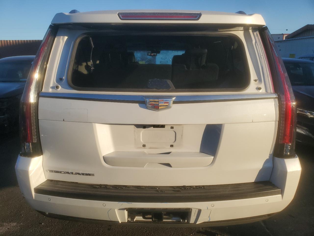 2019 Cadillac Escalade Esv Premium Luxury VIN: 1GYS3JKJXKR215731 Lot: 90735925