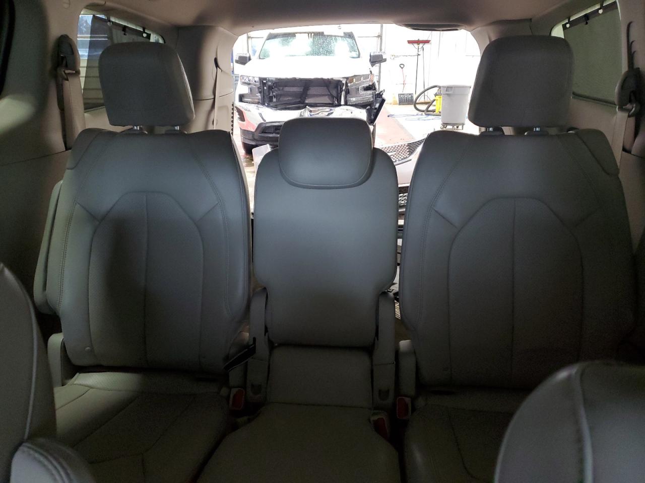 2018 Chrysler Pacifica Touring L VIN: 2C4RC1BG0JR194230 Lot: 90367155